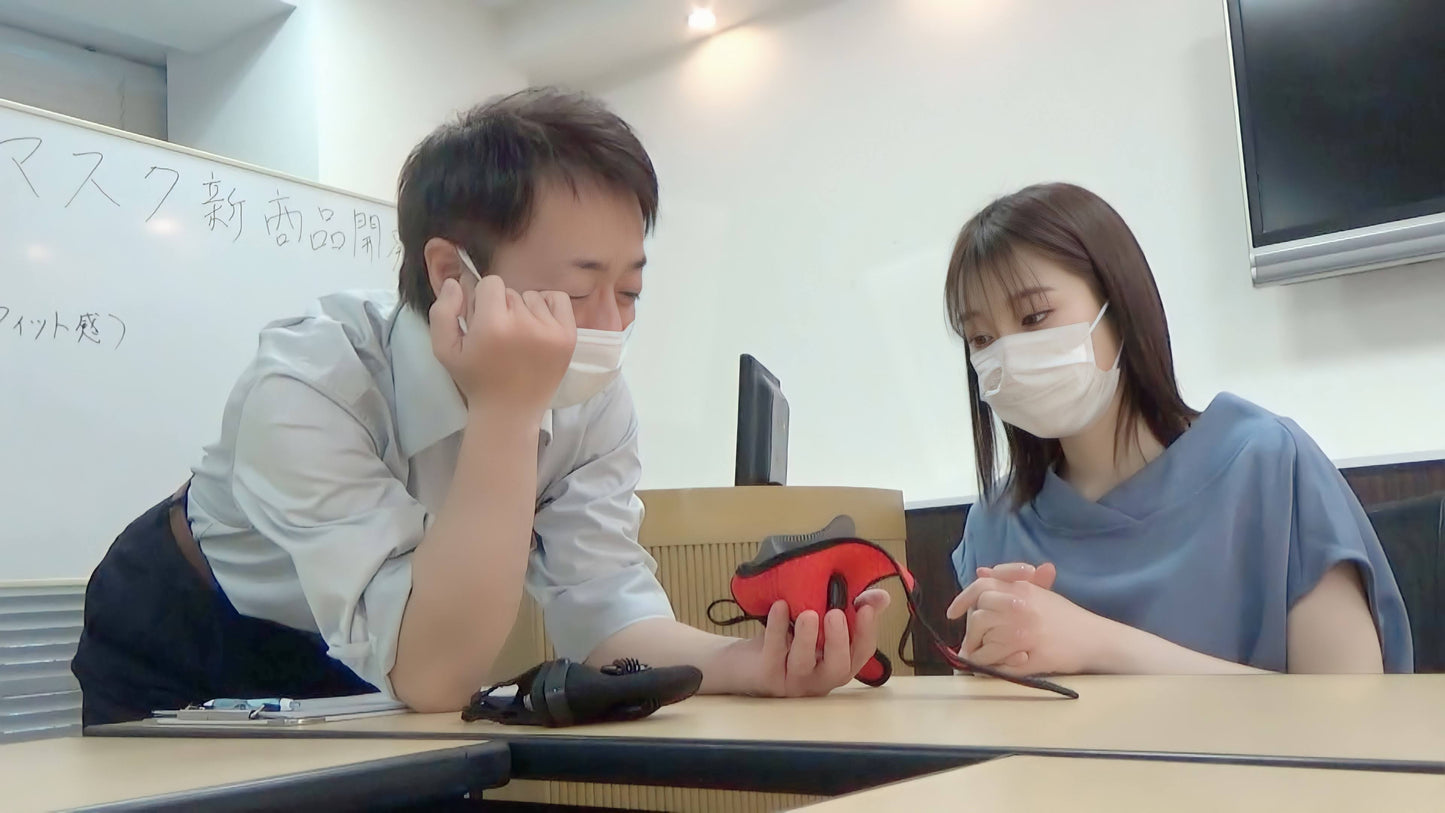 【蔓延防止等中出措置】流出!ハメ撮り映像!!新型マスク開発における利用調査アンケートで昏●薬をマスクに染み込ませ昏●濃厚接触!!