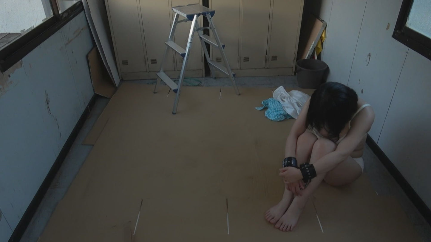 暗中苦悶～倉庫に響き渡る女の悲鳴～ 連れ去られた女達を待ち受ける無窮の羞恥